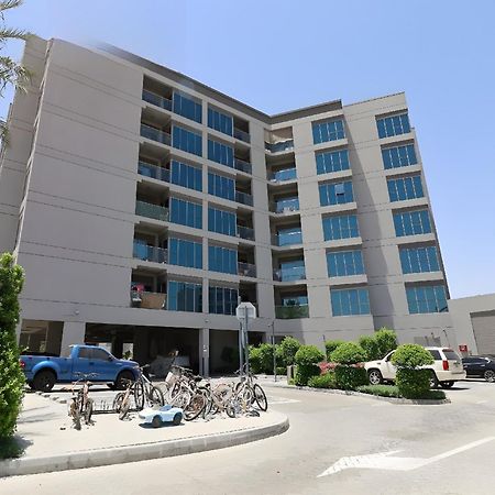 Budget-Friendly 2Bd Near Expo With A Huge Pool Dubái Exterior foto